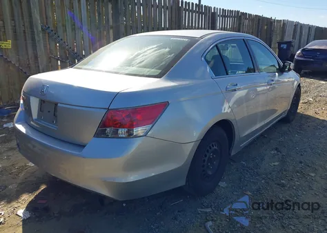 2010 Honda Accord 2.4 Lx из США, поврежденный, VIN 1HGCP2F33AA147545
